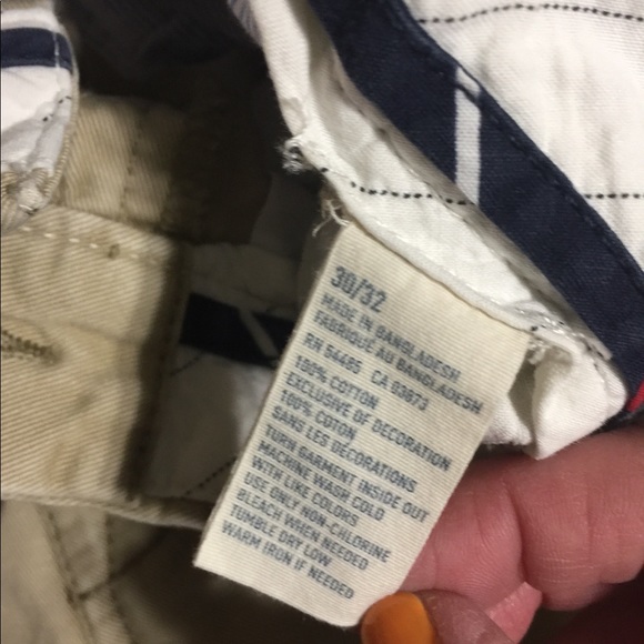 American Eagle khaki pants - Picture 3 of 3